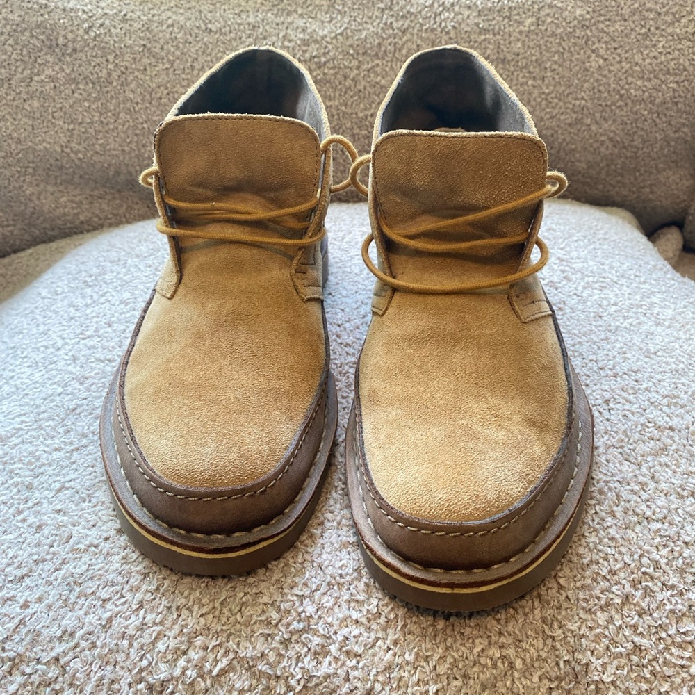 Men’s Clarks Tan Chukka Boots Suede Crepe Sole